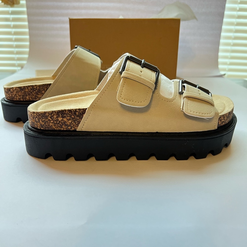 Women’s Beige Double-Buckle Platform Sandals - Picture 6 of 8